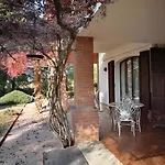 Bed and Breakfast Casale Del Fattore 3*