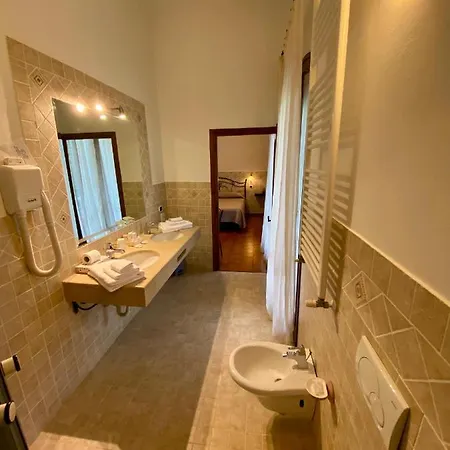 فندق مبيت وإفطار Casale Del Fattore 3*