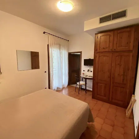 לינה וארוחת בוקר Casale Del Fattore צ'זנה