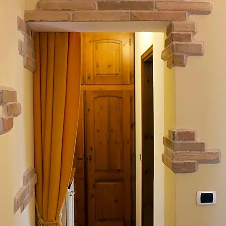 Casale Del Fattore فندق مبيت وإفطار تشيزينا