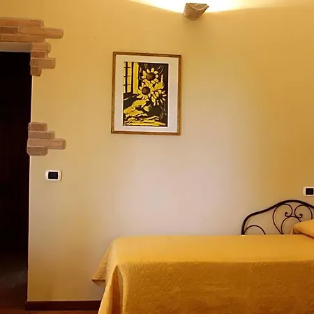 فندق مبيت وإفطار Casale Del Fattore 3*